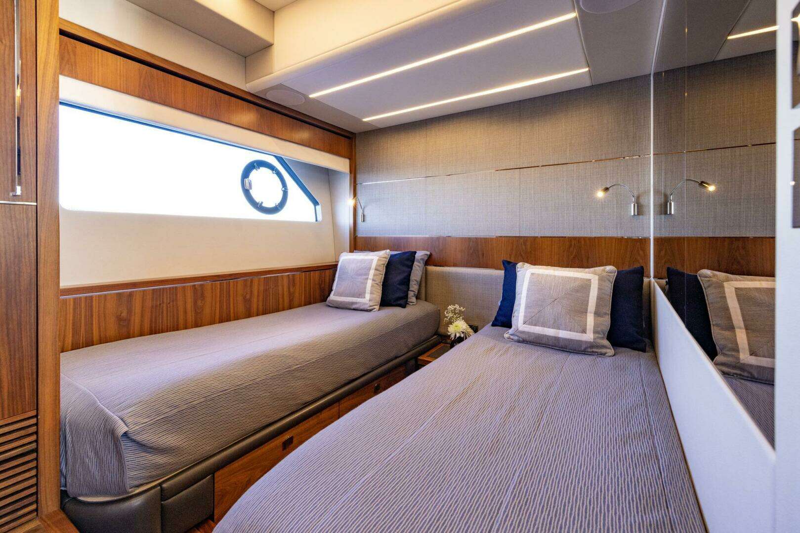 2020 Sunseeker Predator - Image 37