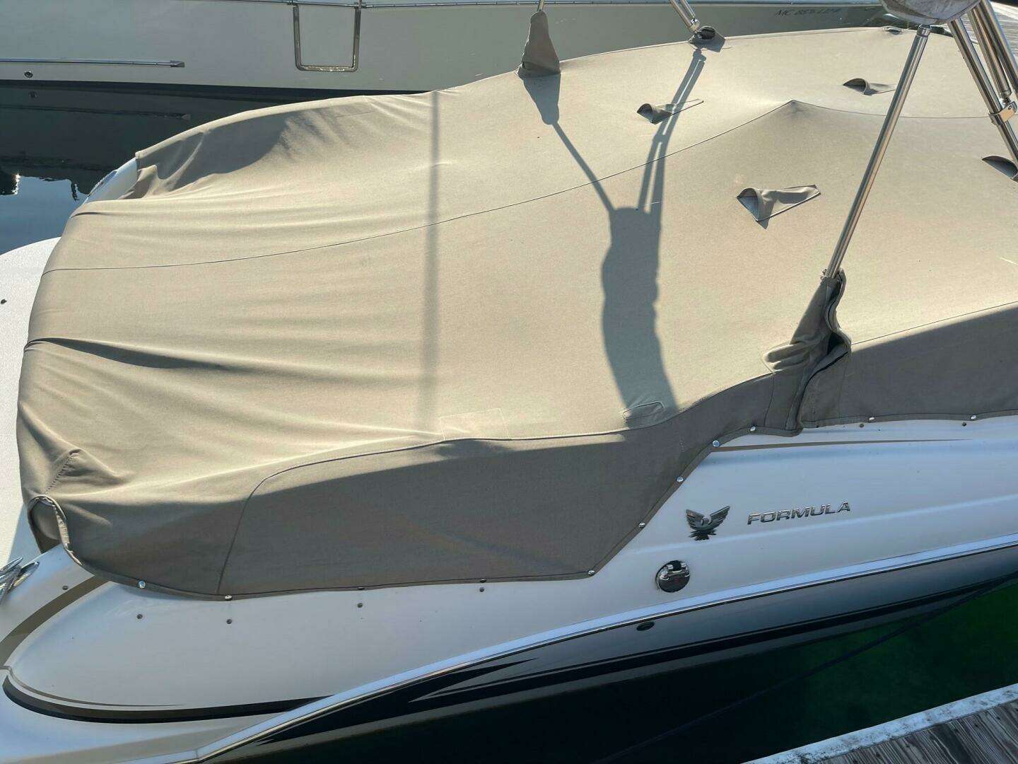 2014 Formula 240 Bow Rider - Image 4