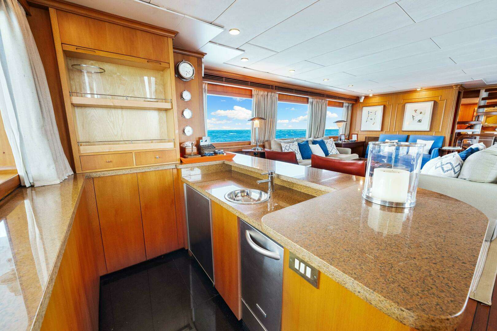 1996 Palmer Johnson TRI-DECK FB - Image 46