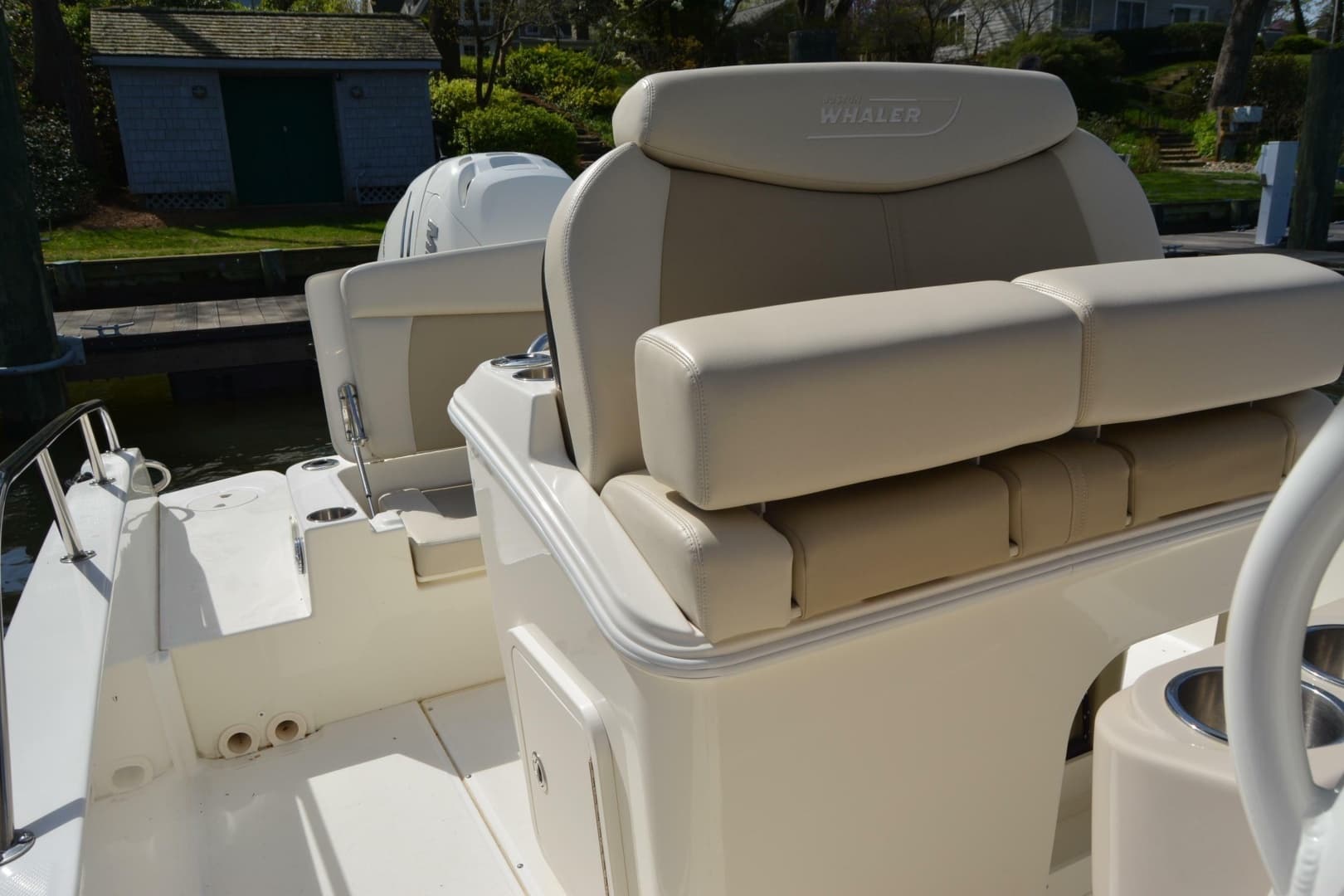 2021 Boston Whaler 270 Dauntless - Image 31