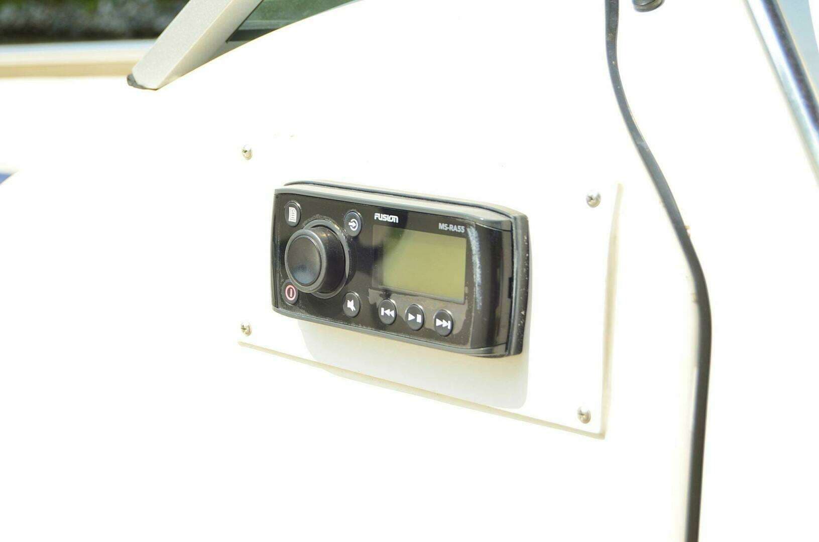 2011 Hurricane SunDeck 217 OB - Image 86