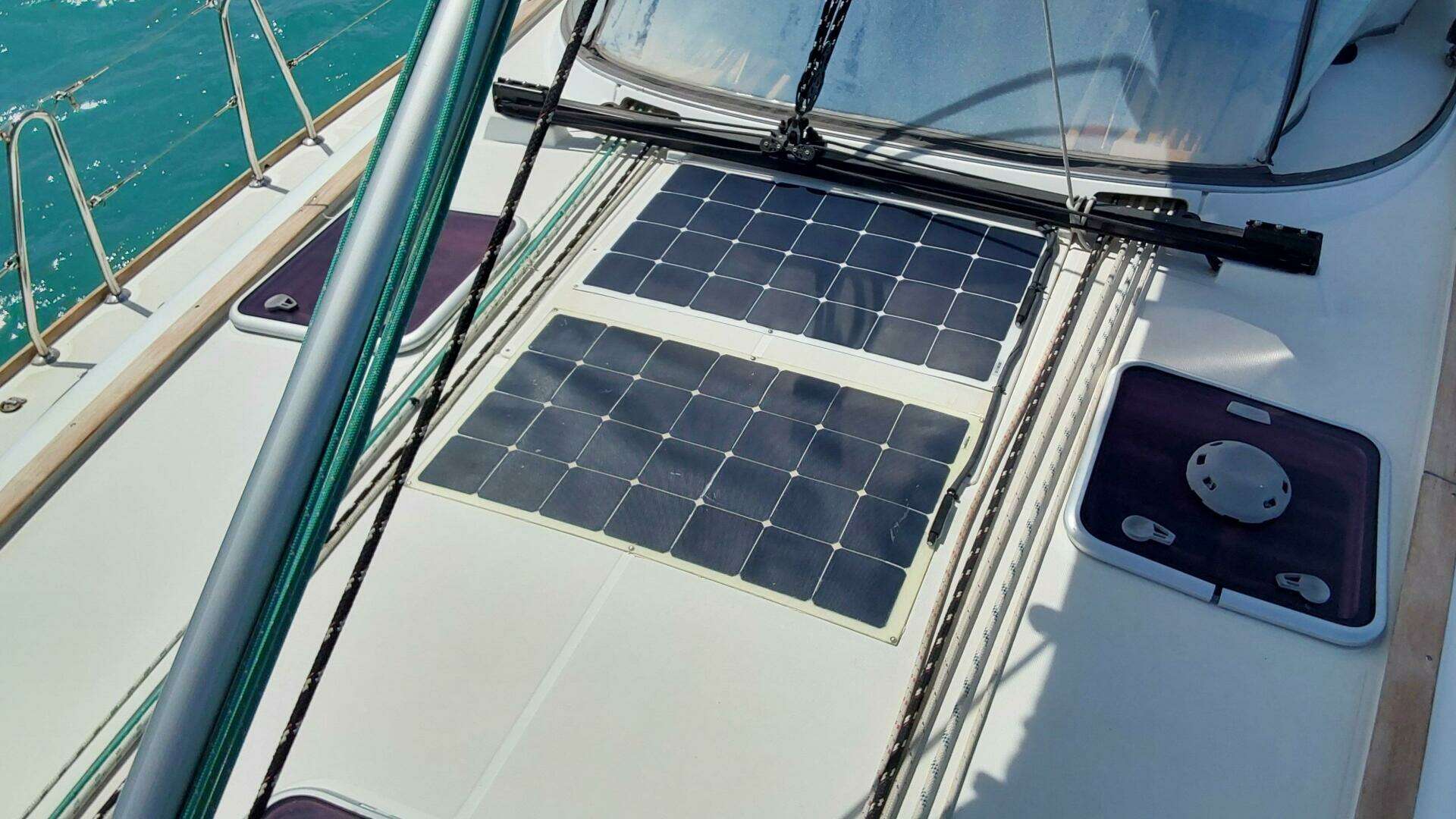 2011 Jeanneau 44i - Image 6