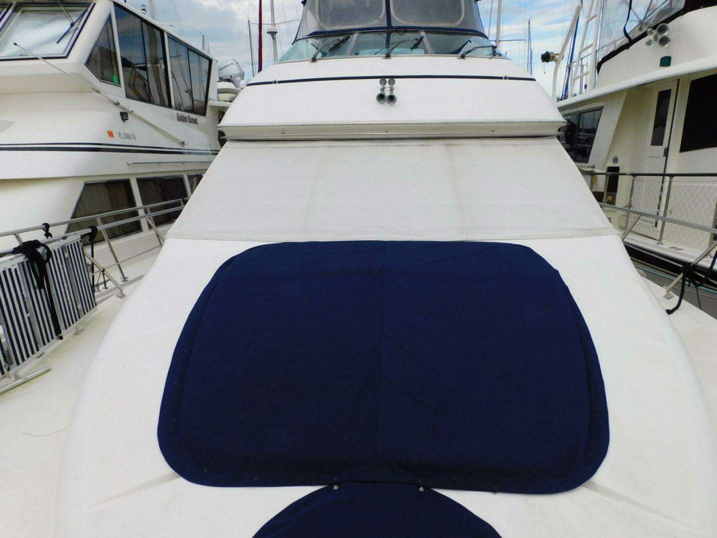 2002 Carver 570 Voyager Pilothouse - Image 37