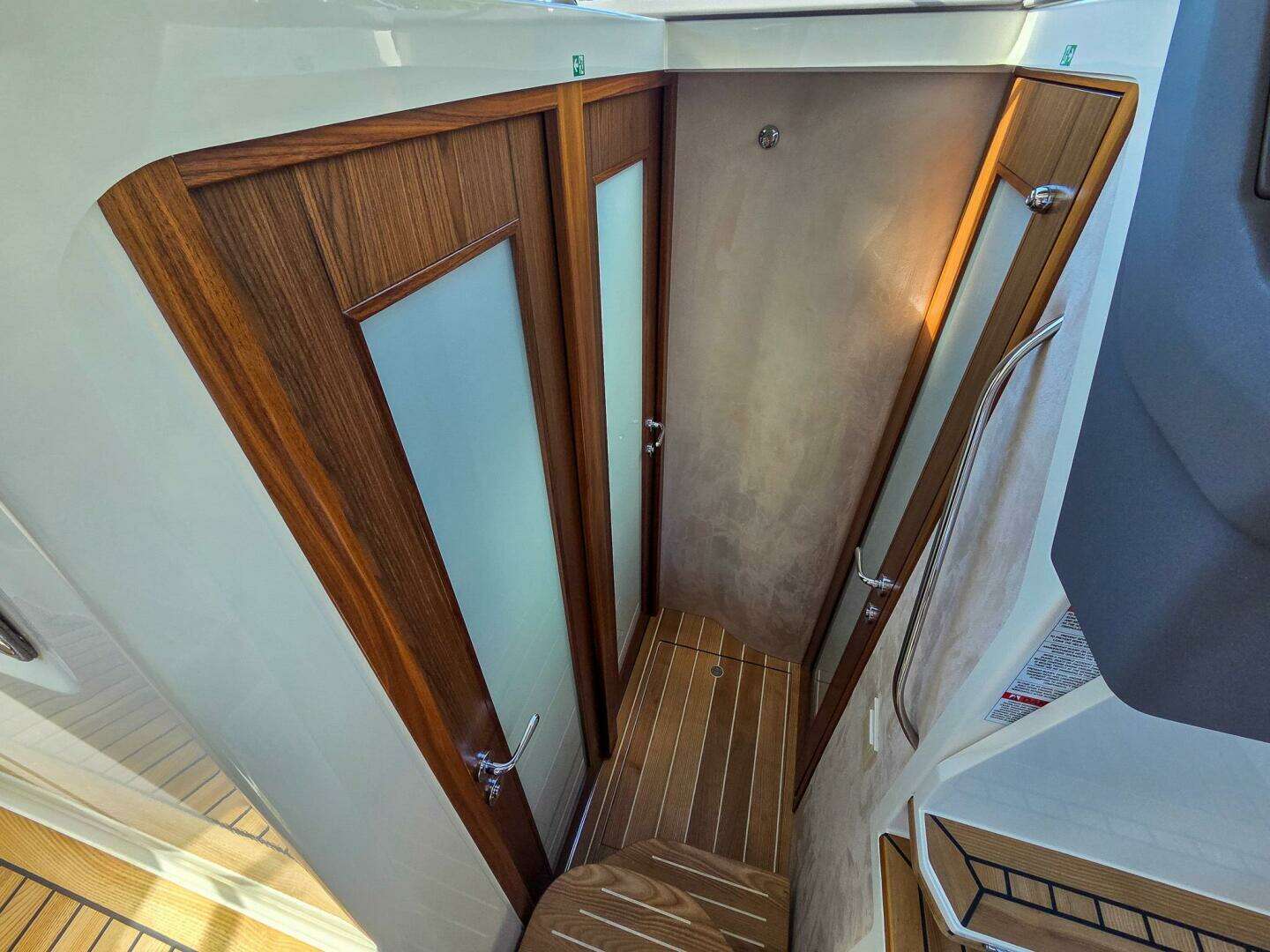 2026 Marex 330 Scandinavia - Image 40