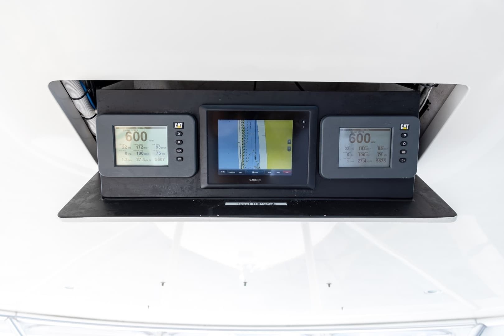 2008 Viking 60 Convertible - Image 23
