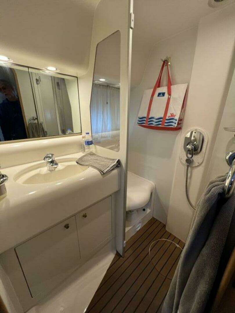 1998 Viking Princess Sport Cruiser - Image 53