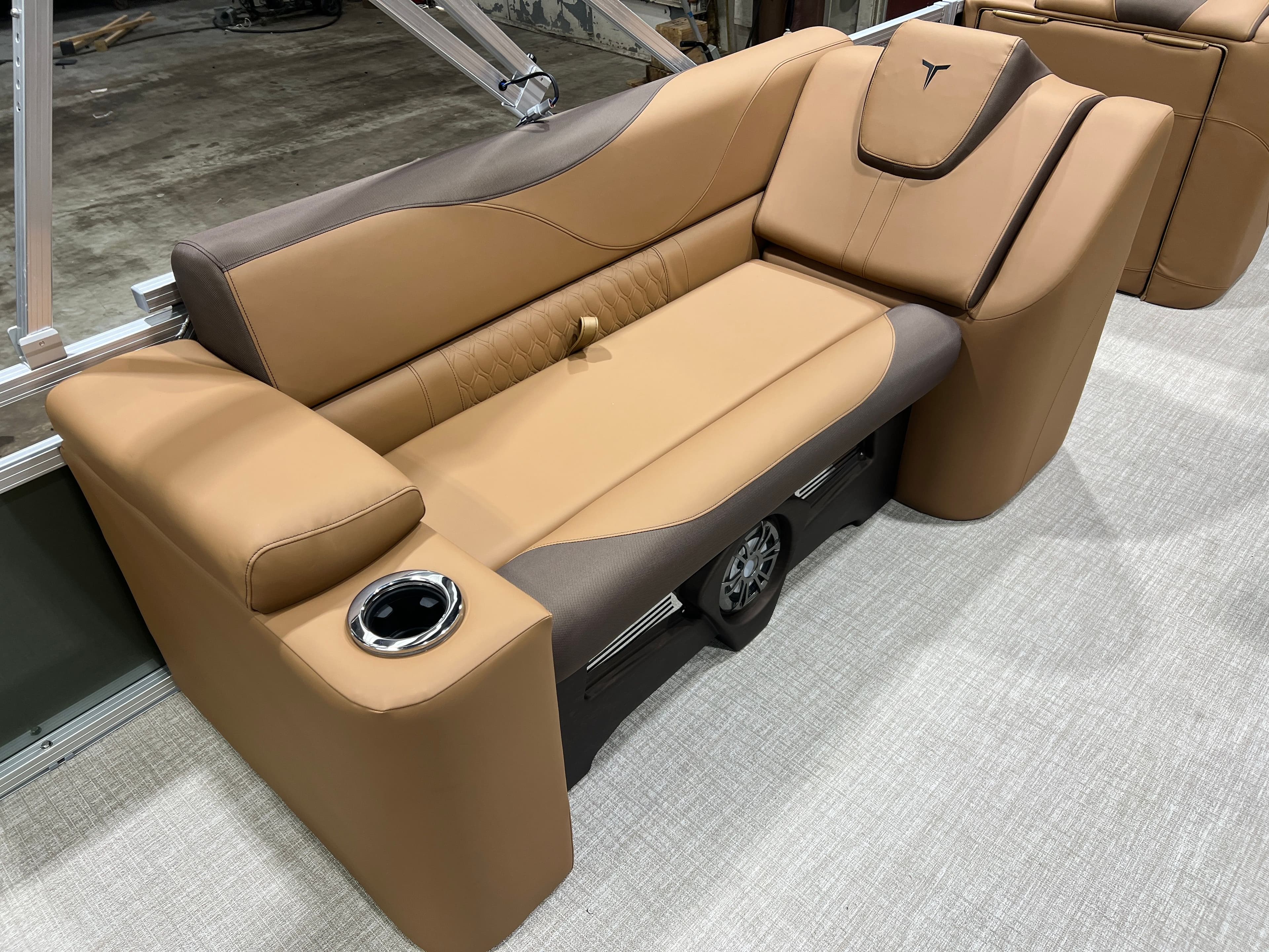 2026 Tahoe LTZ 200HP Elite 2385 Tritoon - 14
