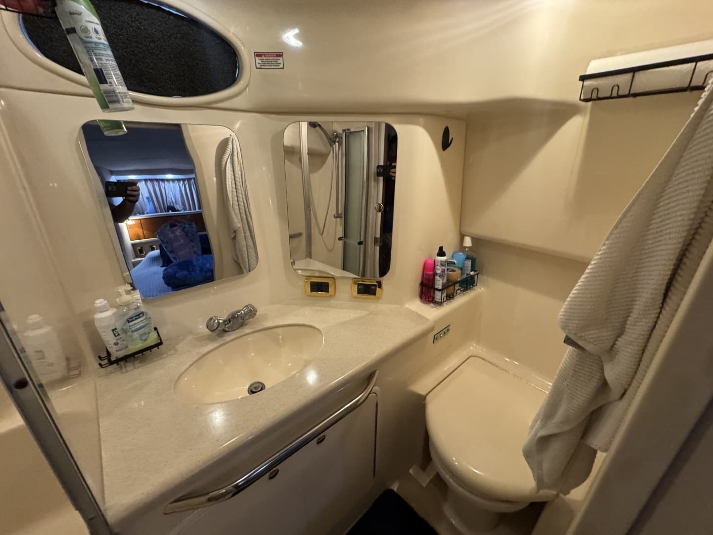 2001 Sea Ray 380 Aft Cabin - Image 51