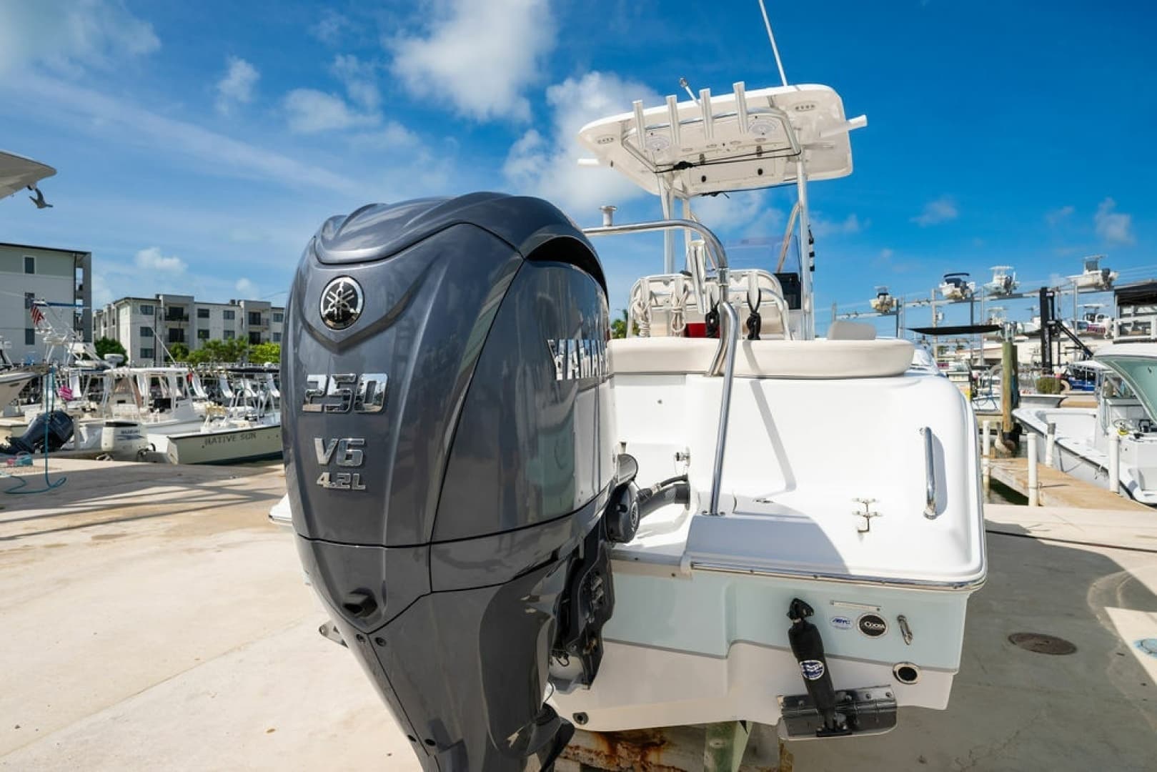 2023 Sea Hunt 234 Ultra - Image 3