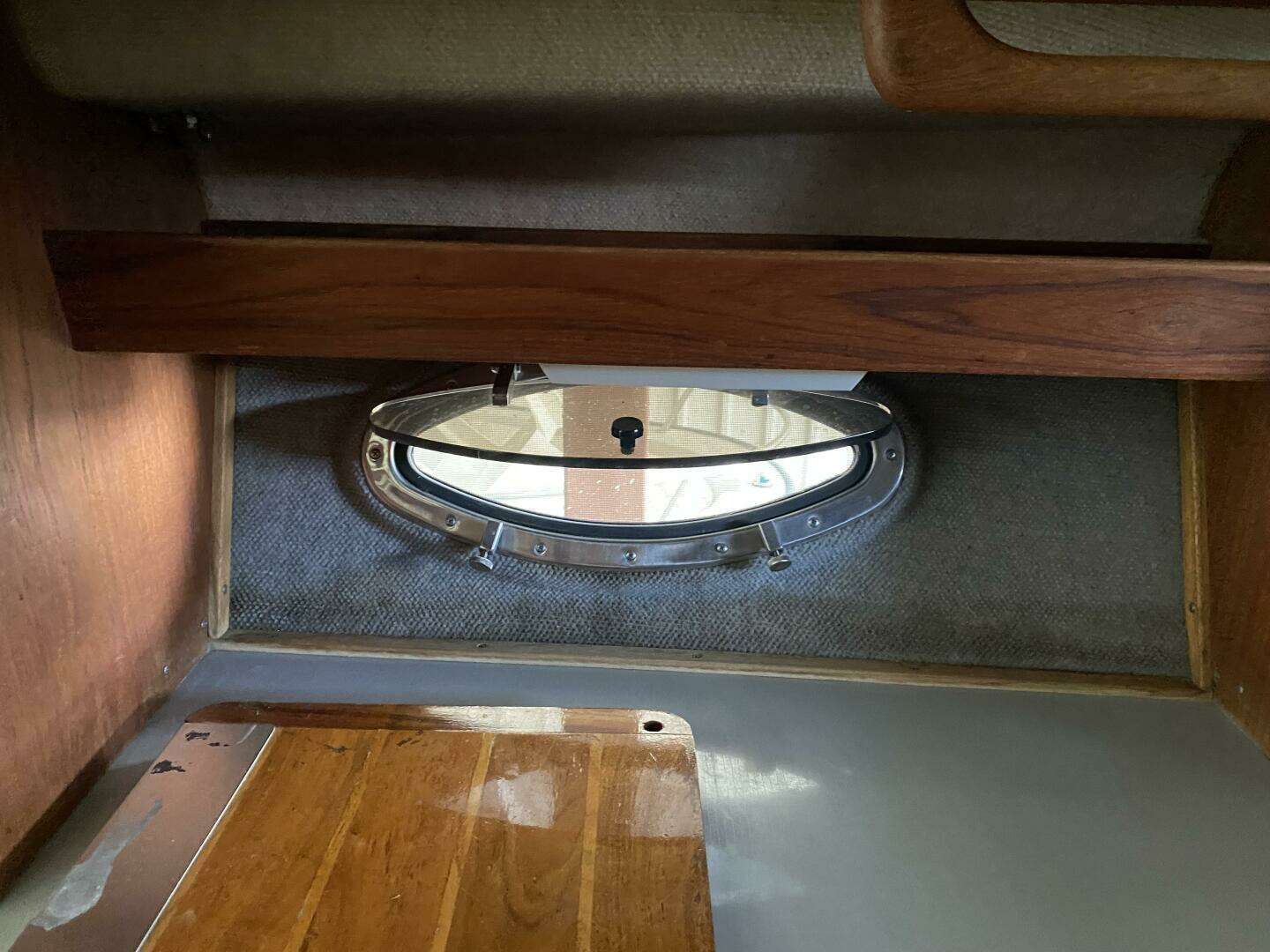 1985 Tiara Sport 2600 Continental - Image 35