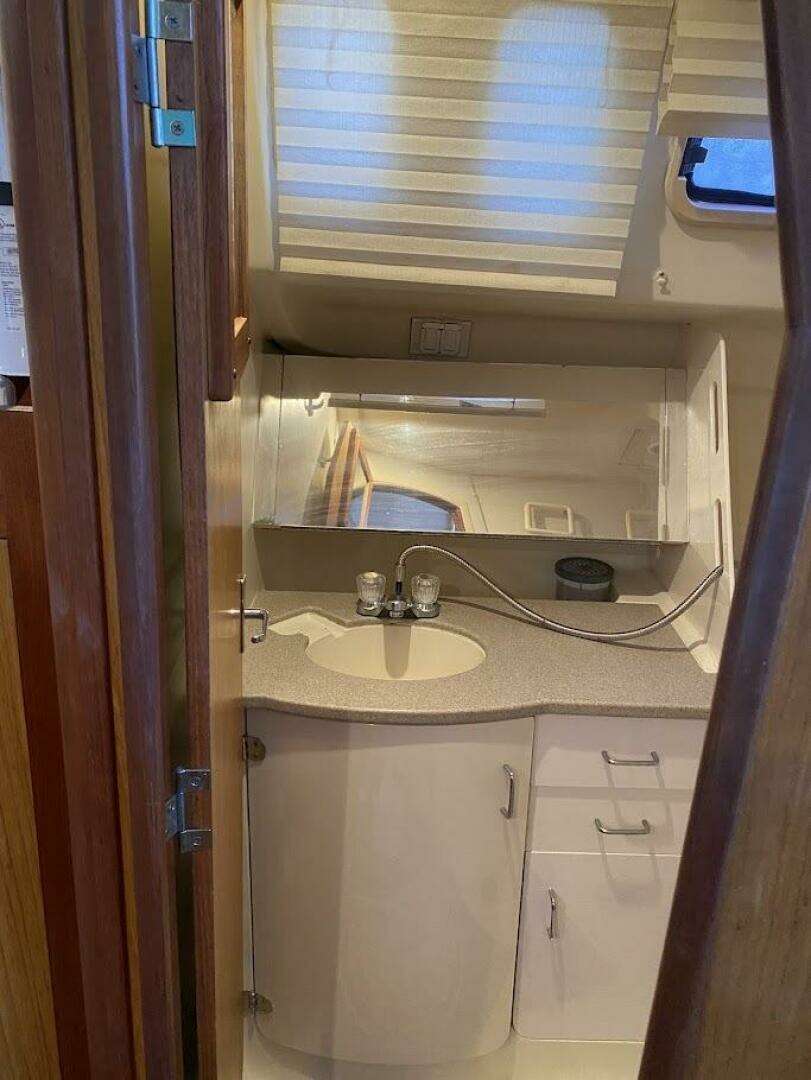 2000 Hunter 340 - Image 23