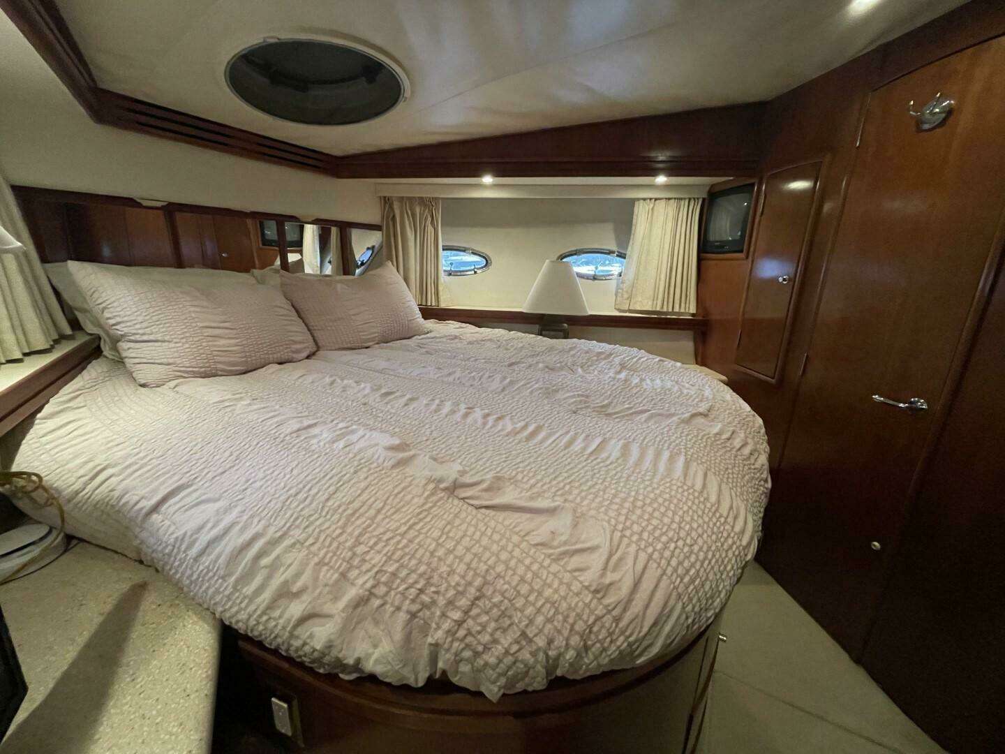 1998 Carver 53 Voyager - Image 60