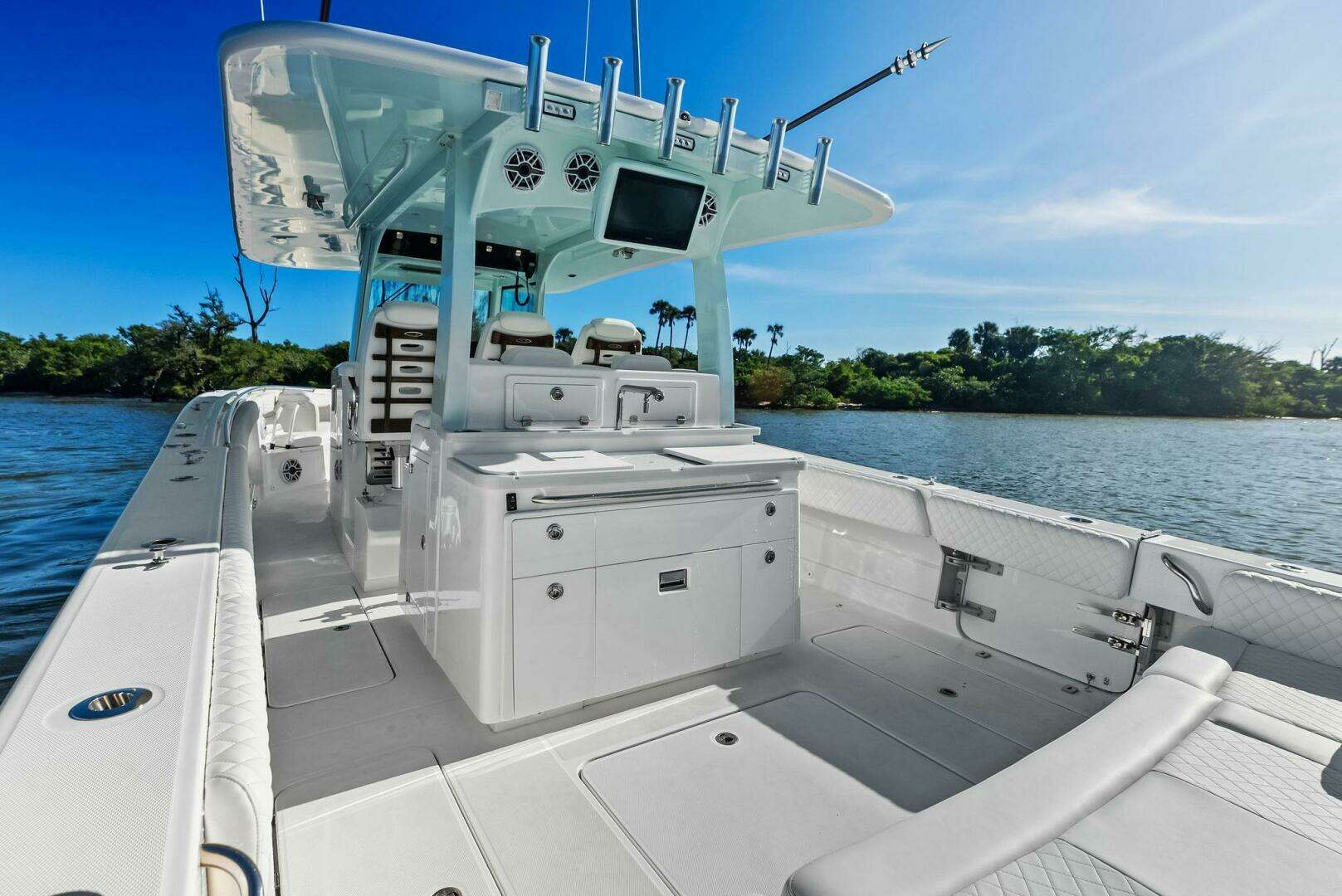 2023 HCB 42 Lujo - Image 34