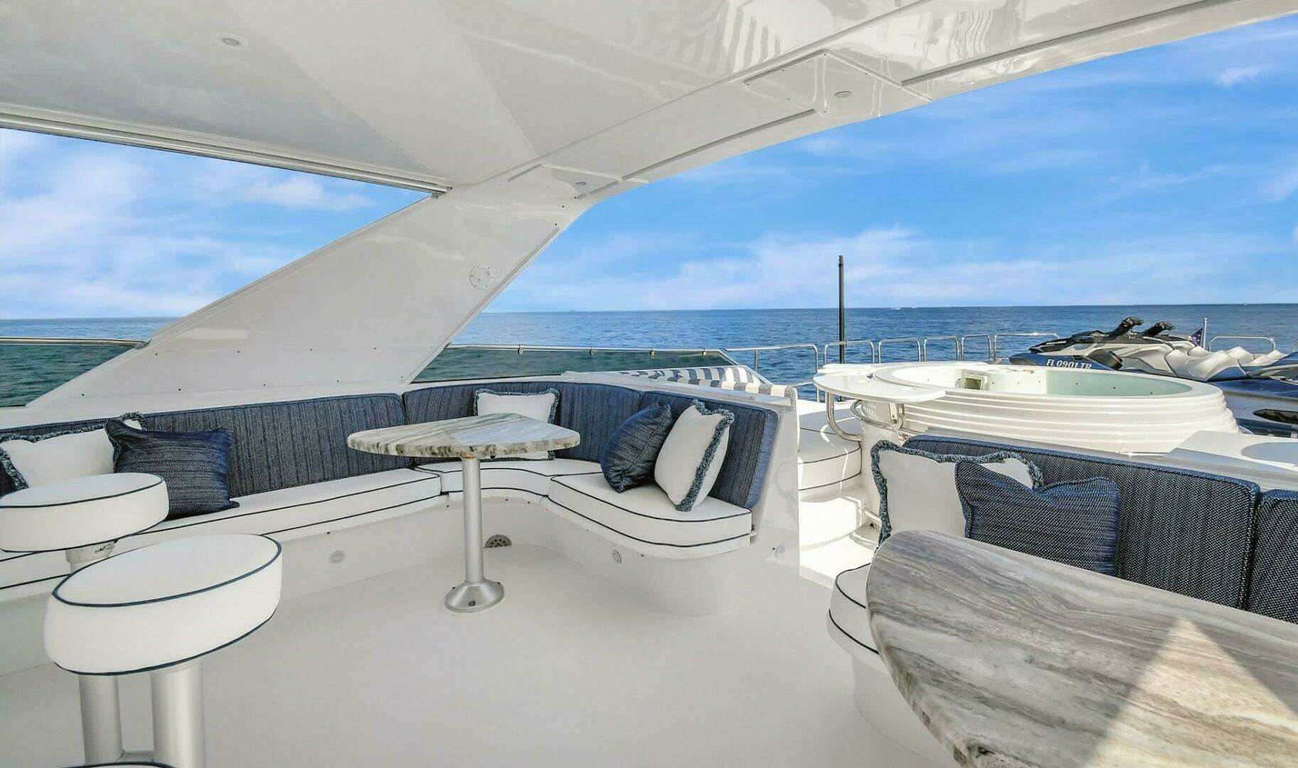 2005 Hatteras — - Image 44