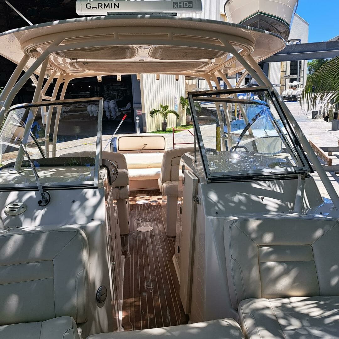 2018 Grady-White Freedom 285 - Image 14