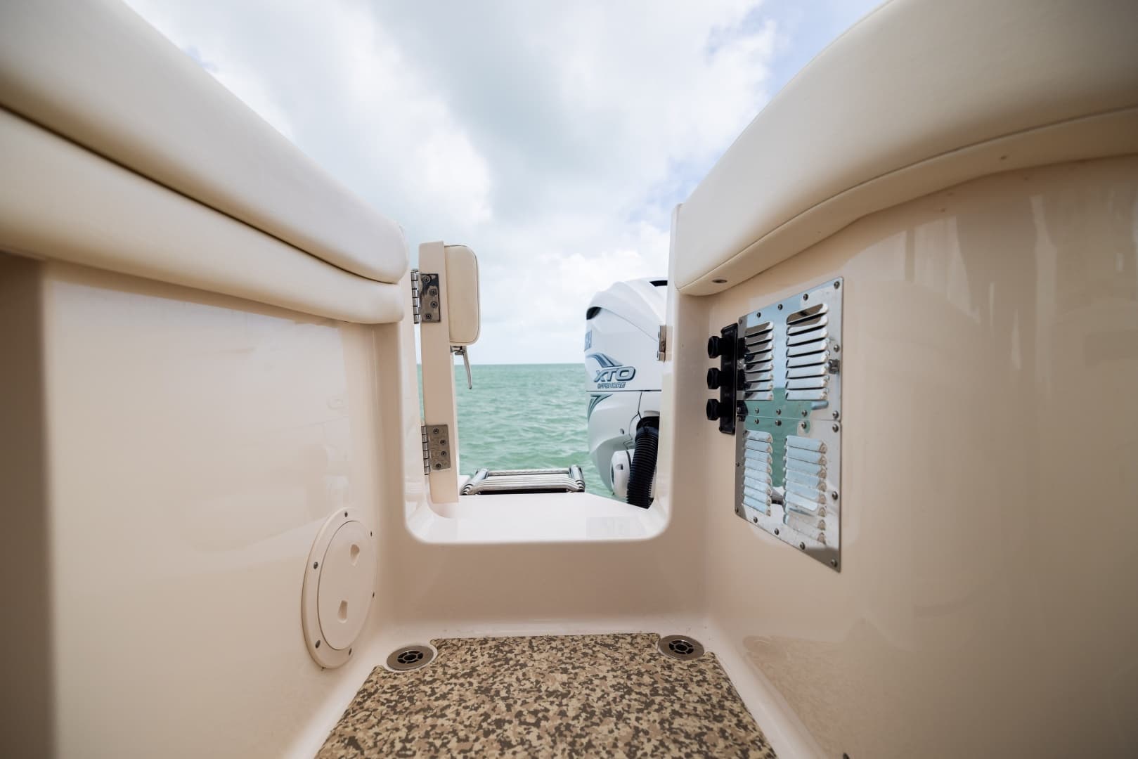 2021 Grady-White Canyon 376 - Image 32