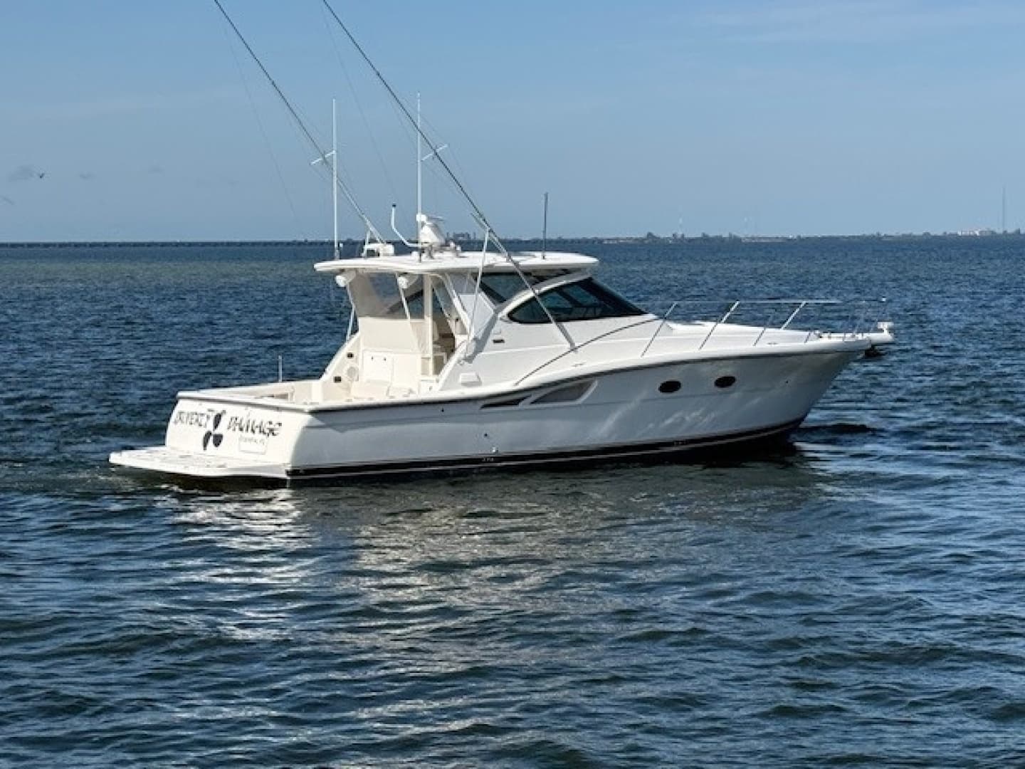 2007 Tiara Yachts 4200 Open - Image 13