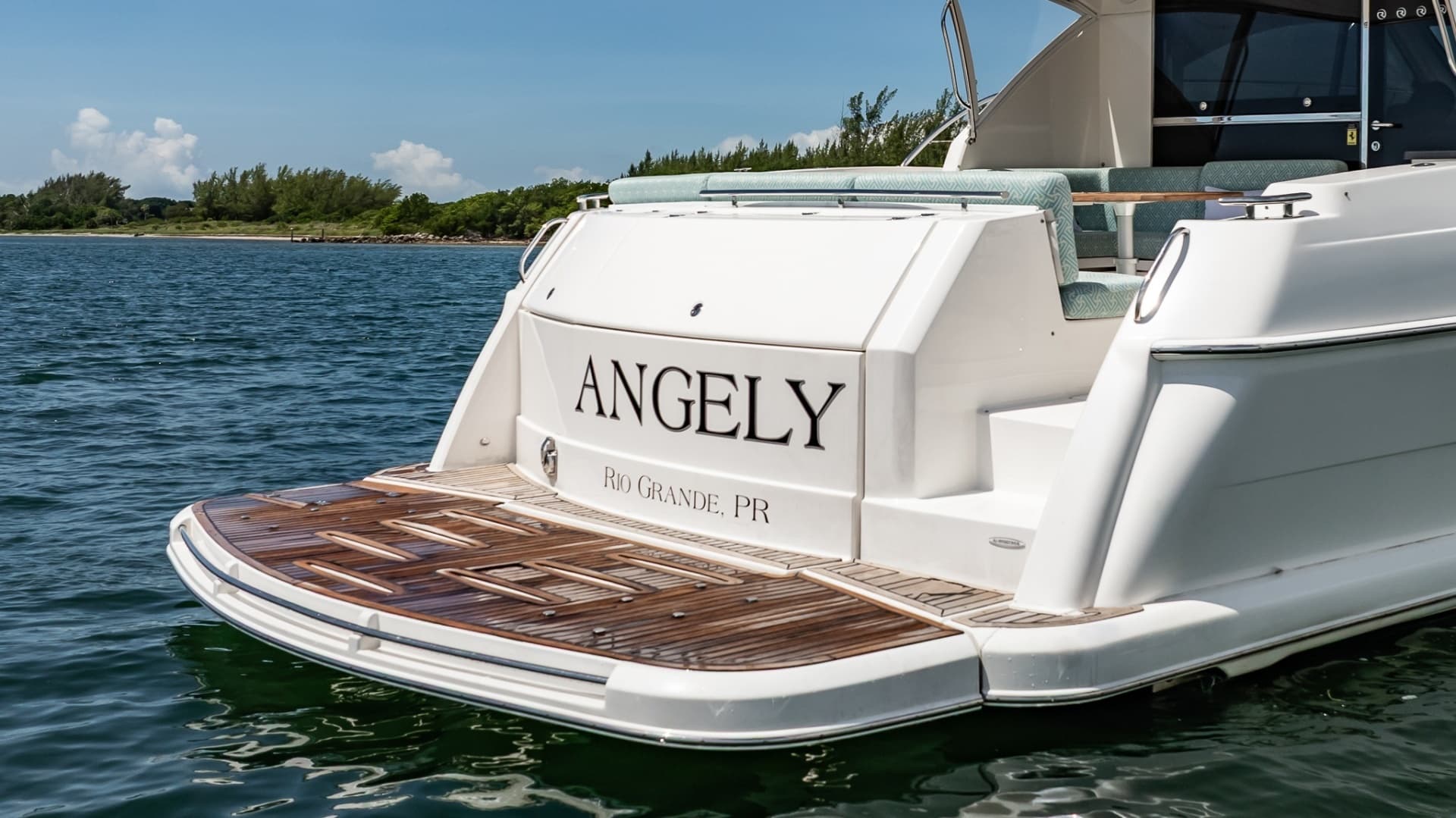 2016 Riviera 5000 Sport Yacht - Image 26