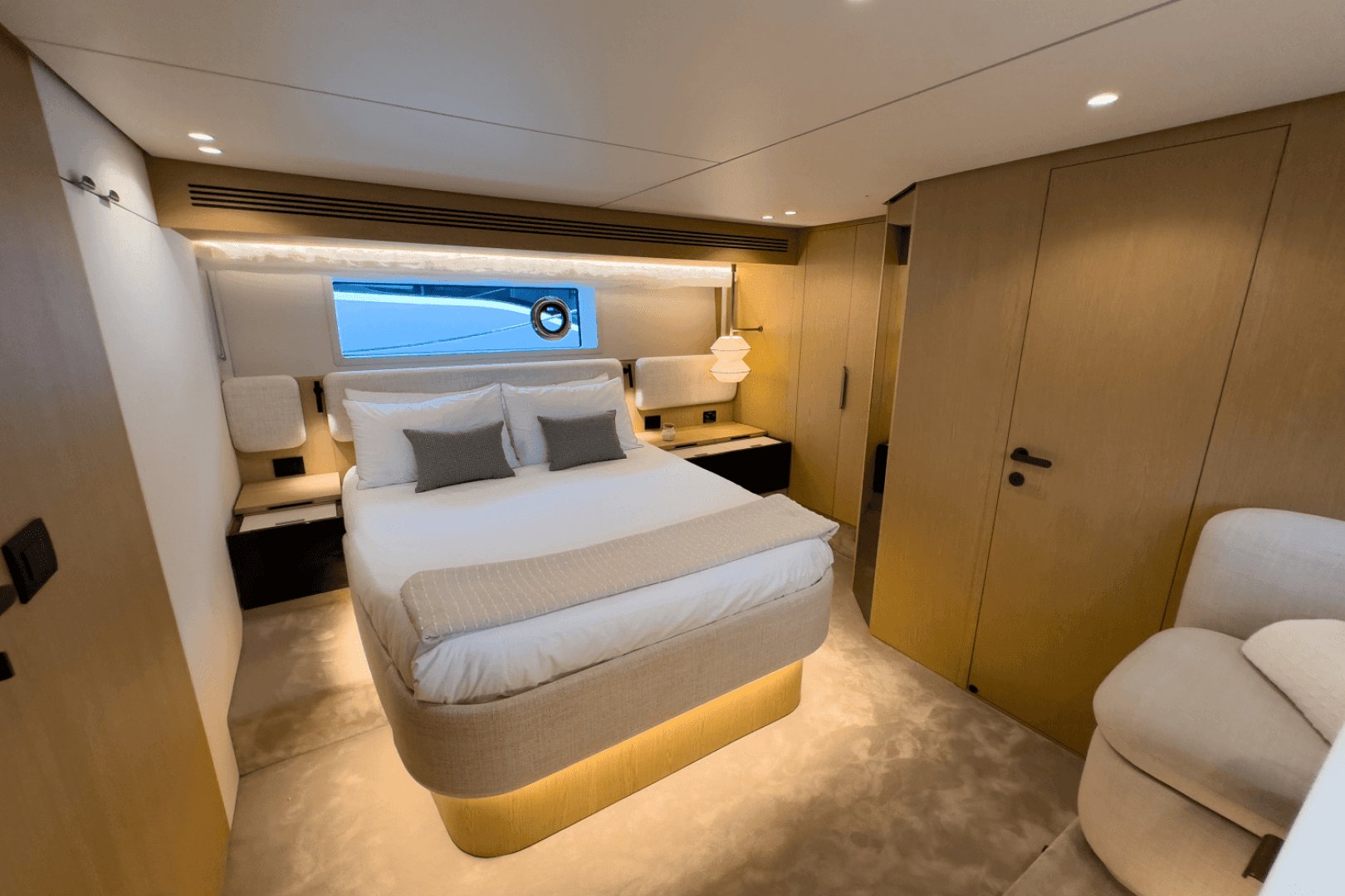 2026 Azimut Fly 62 - Image 43
