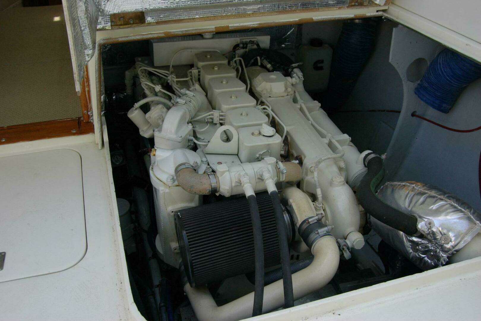 1987 Bertram 33 Sport Fisherman - Image 46