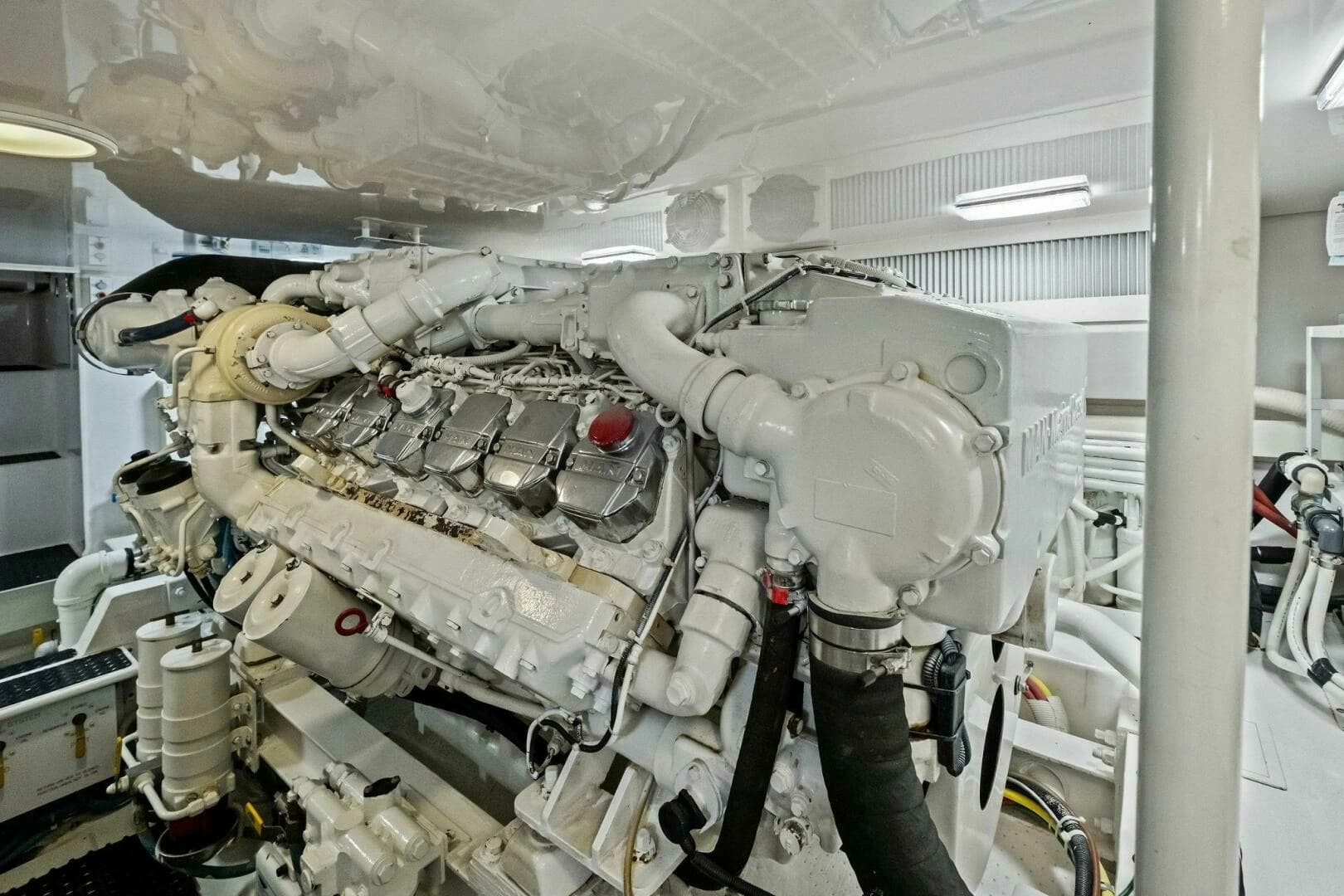 2006 Viking 56 Convertible - Image 60