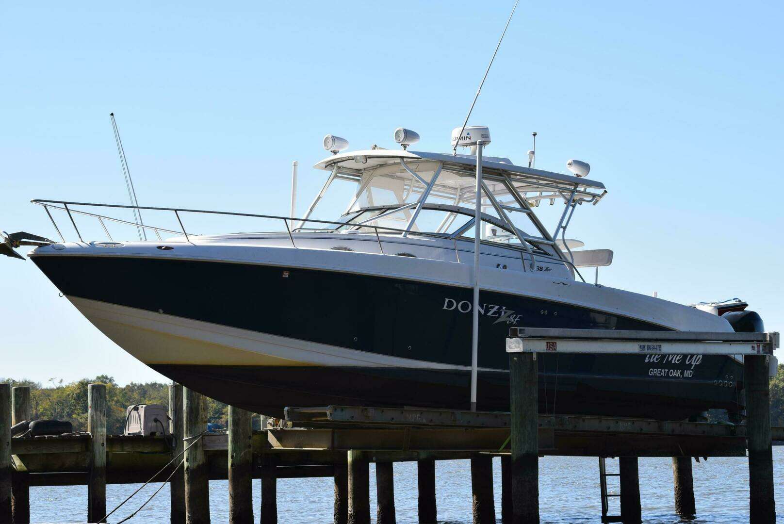 2005 Donzi 38 ZSF - Image 6