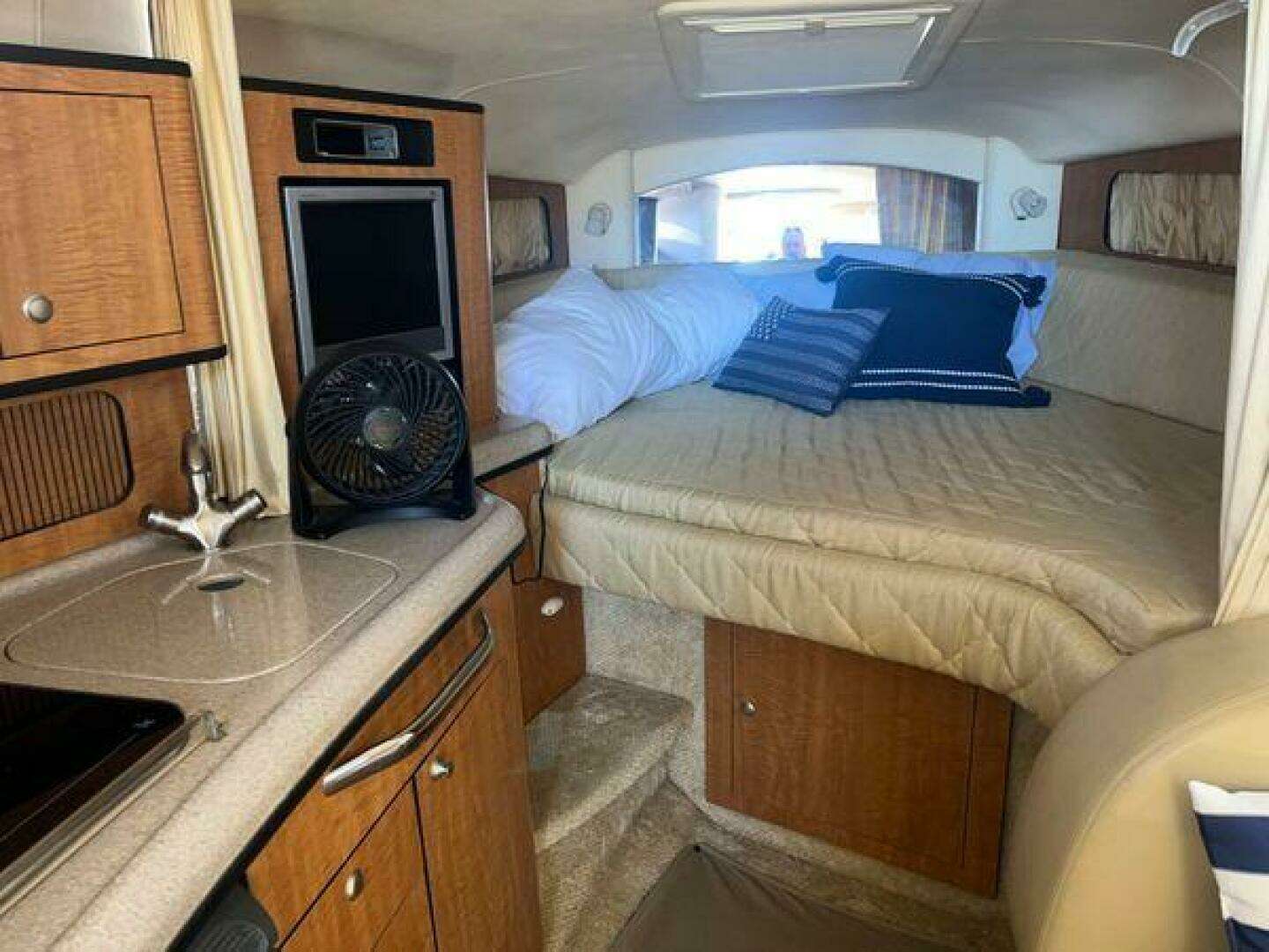 2006 Sea Ray Sundancer - Image 18