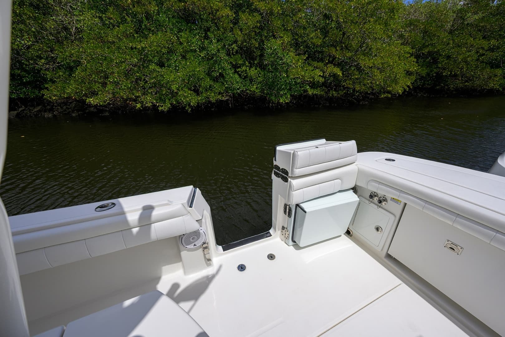 2019 Regulator Center Console - Image 44