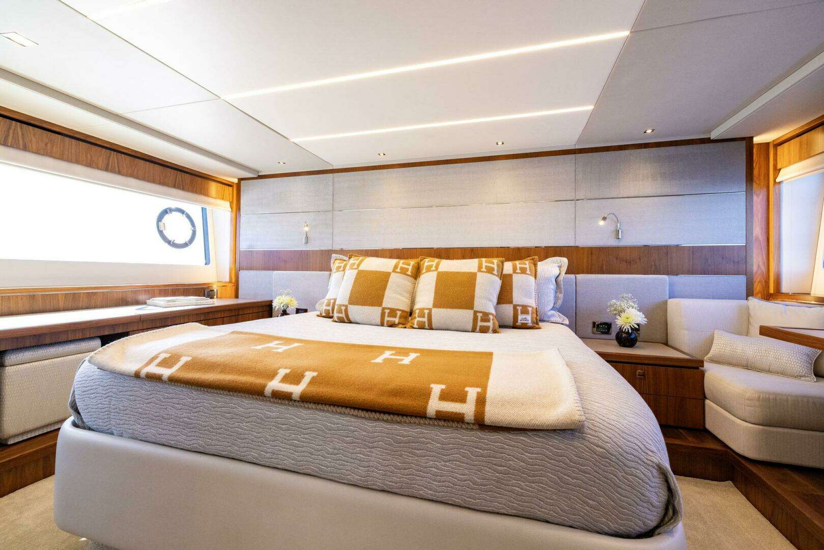 2020 Sunseeker Predator - Image 41