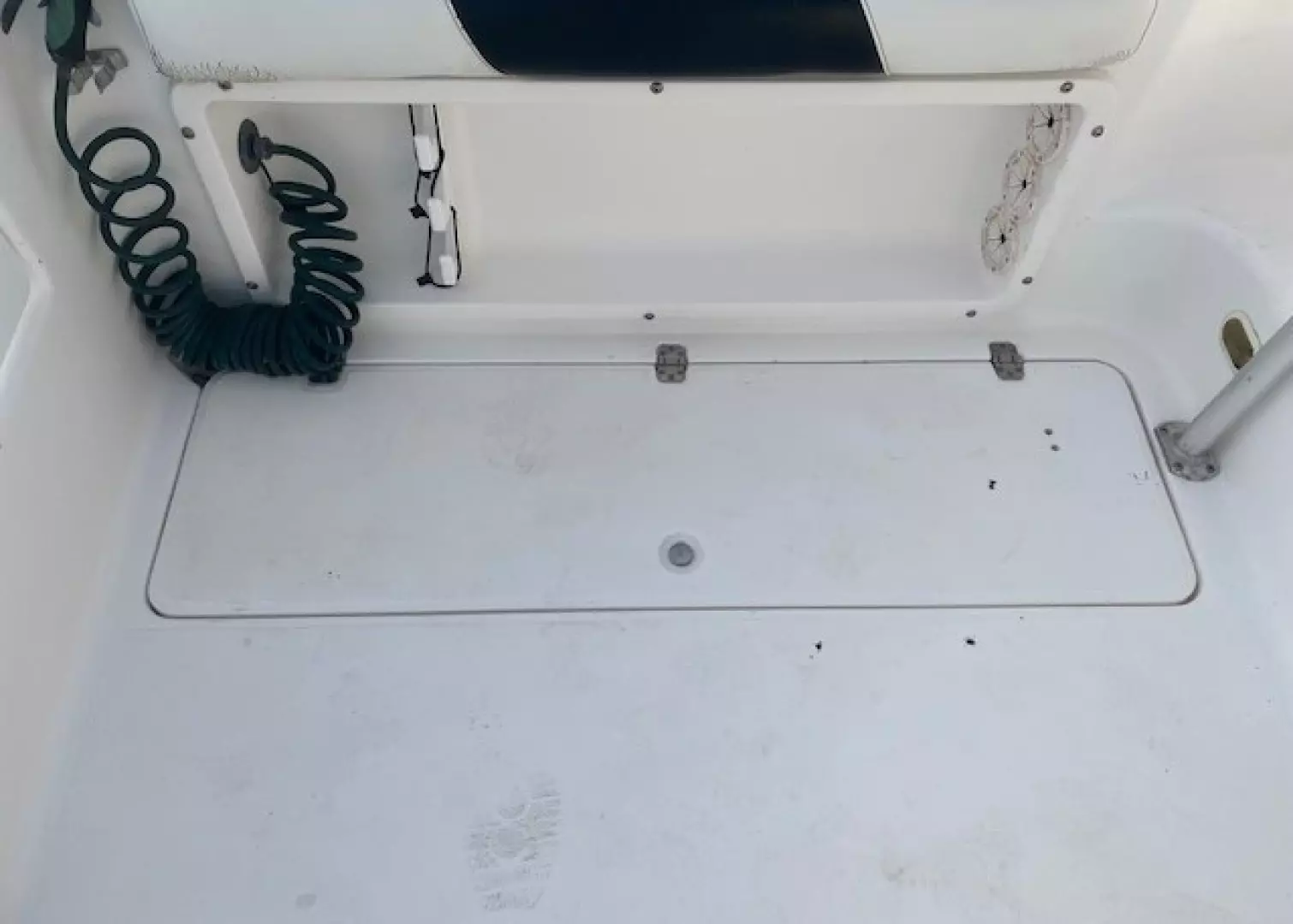 2001 Century 2300 Walkaround - Image 36