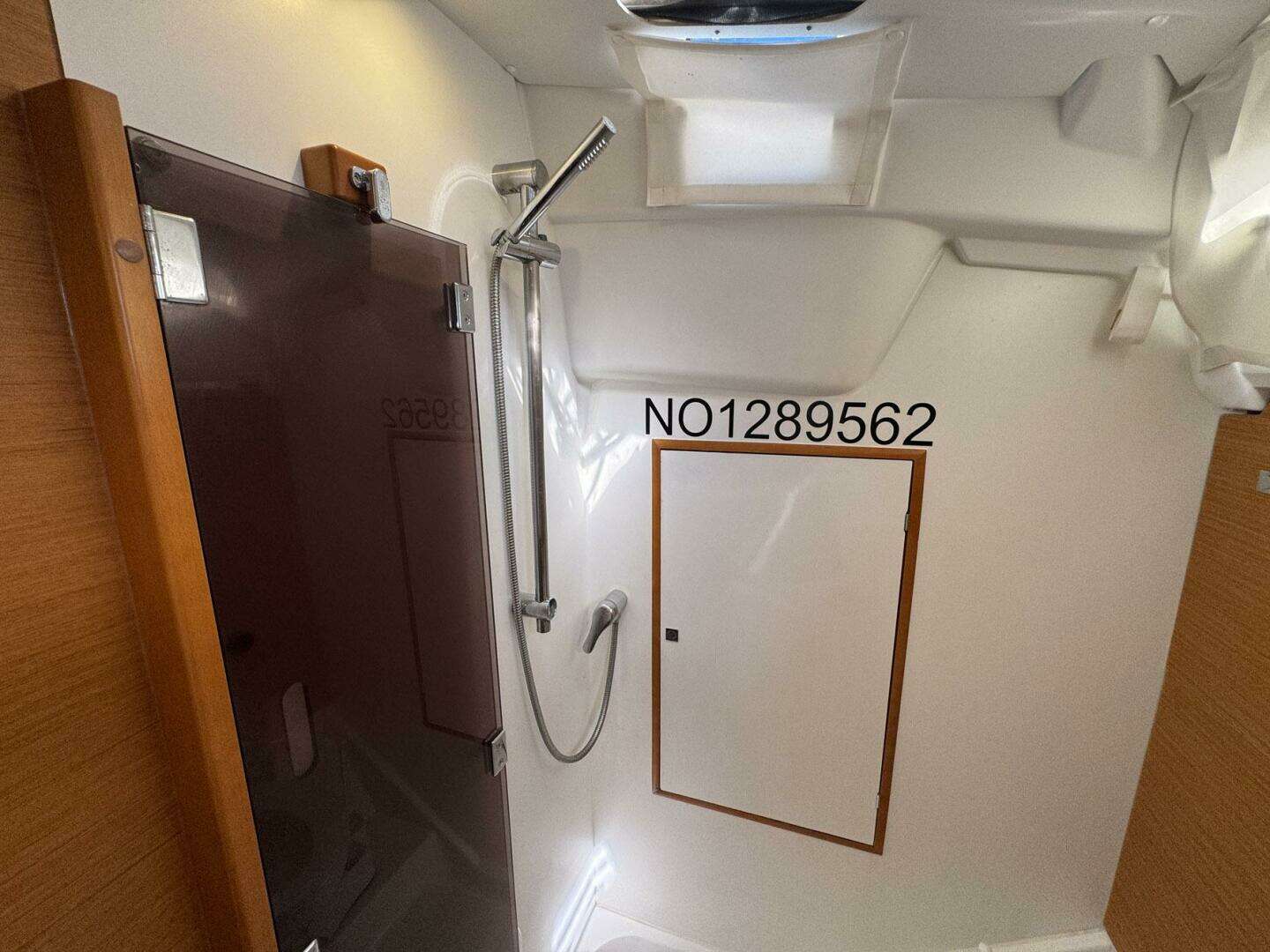 2018 Jeanneau Sun Odyssey 389 - Image 51