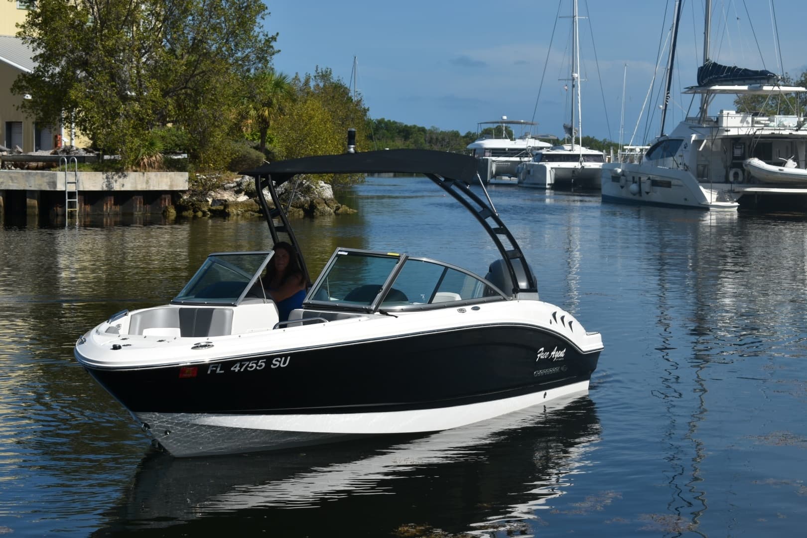2021 Chaparral 21 SSI - Image 2
