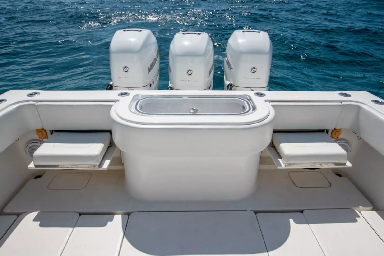 2011 Invincible 42CC - Image 18