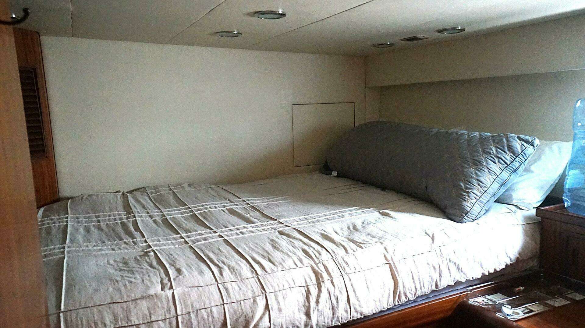 2008 Ocean Alexander 100 Skylounge Megayacht - Image 21