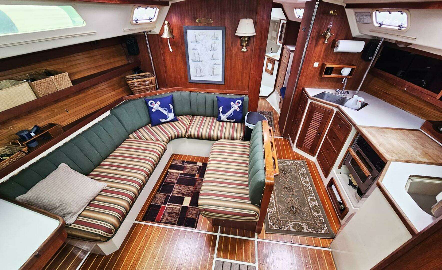 1989 Catalina 42 - Image 3