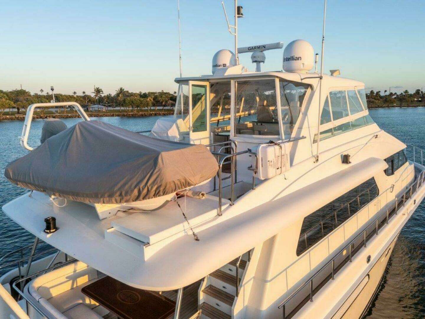 2006 Cheoy Lee Motoryacht - Image 9
