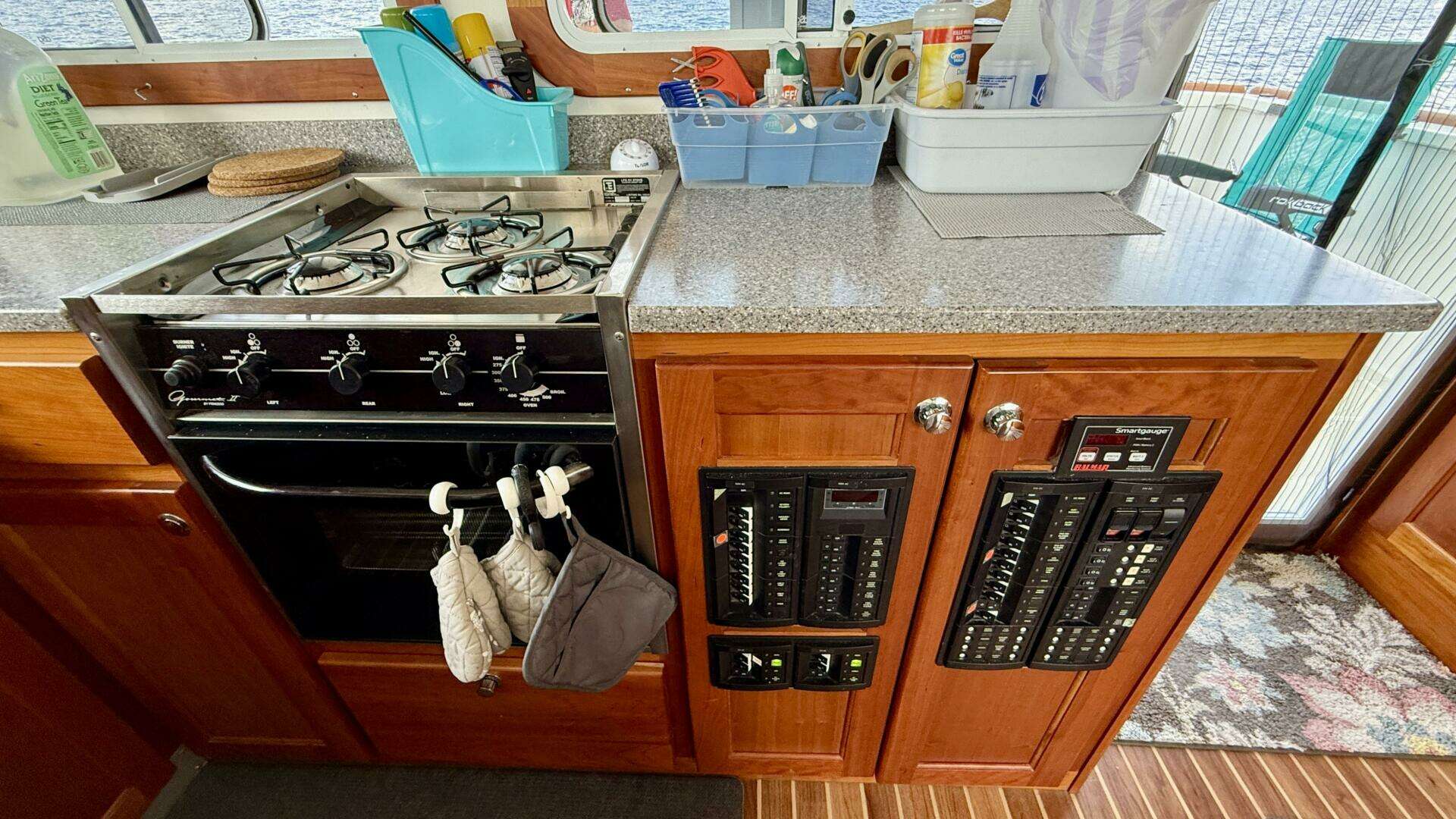 2014 Maine Cat P44 - Image 40
