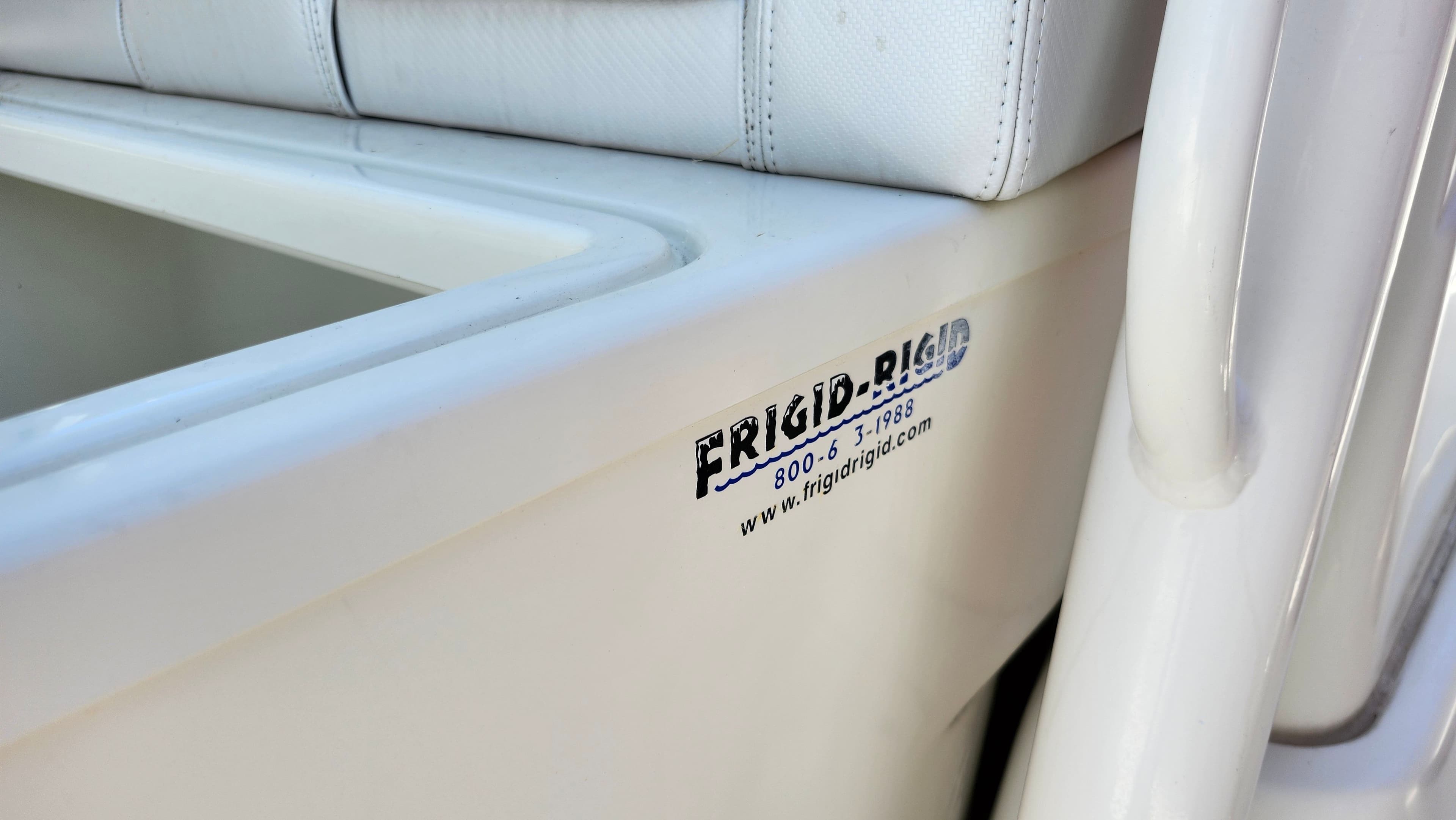 Hydra-Sports 3400 CC 2014 with Frigid Rigid cooler.