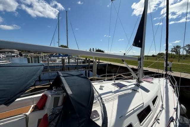 2005 Hunter 38 - 63