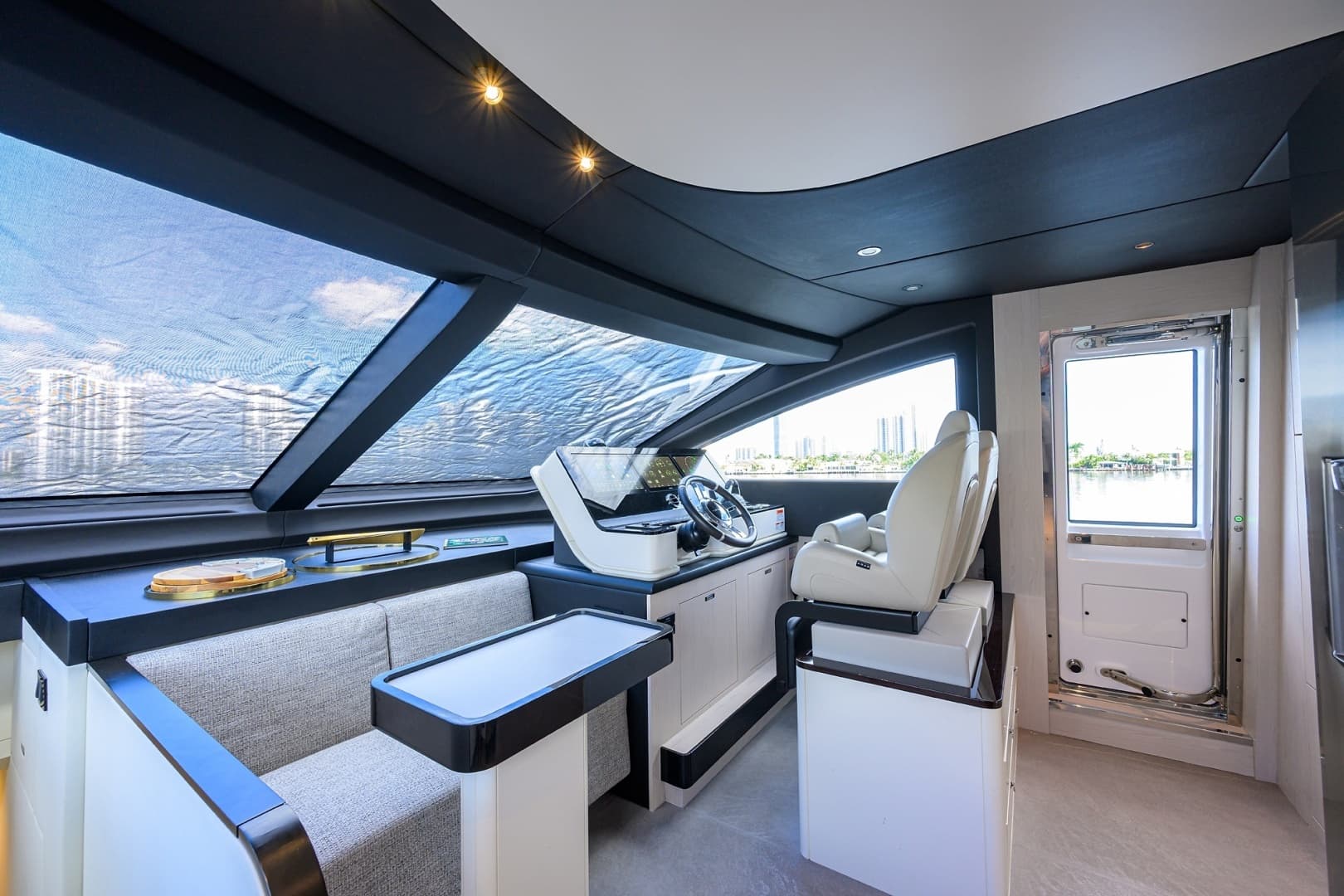 2024 Azimut Fly 78 - Image 33