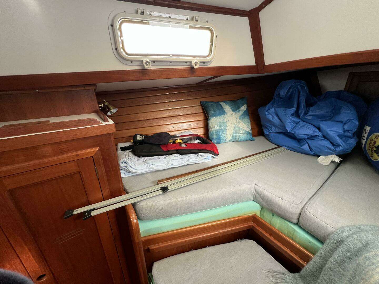 1986 Dickerson Tri-Cabin - Image 12