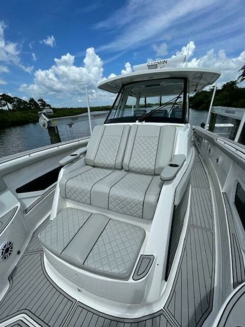 2023 Pursuit 378 Sport - Image 2