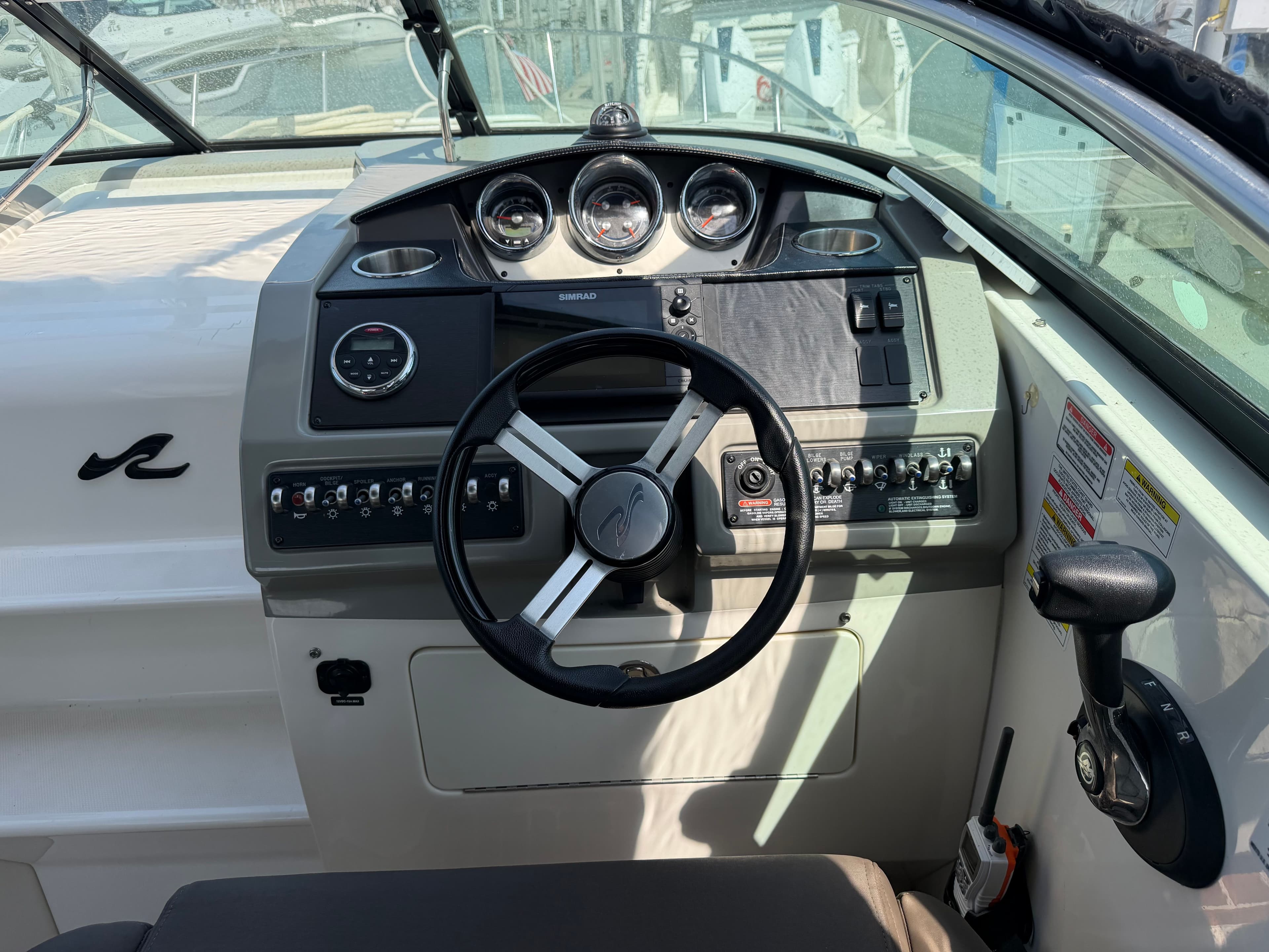 Cockpit of 2014 Sea Ray Sundancer 260 boat.