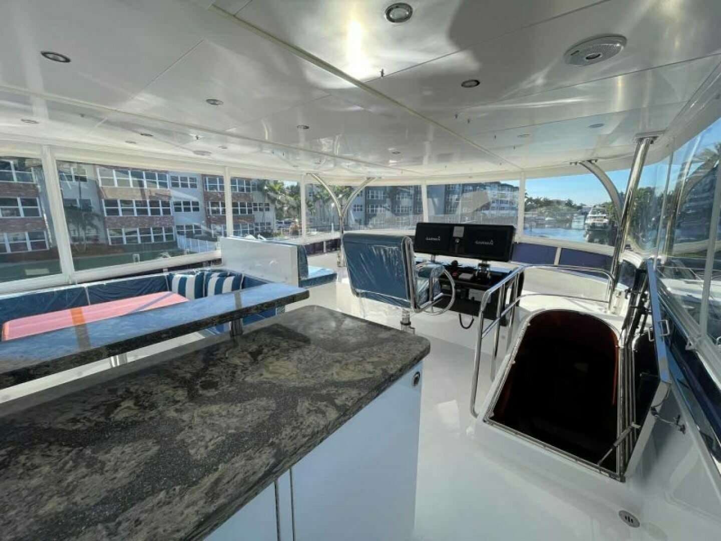 2027 Johnson Flybridge w/Hydraulic Platform - Image 39