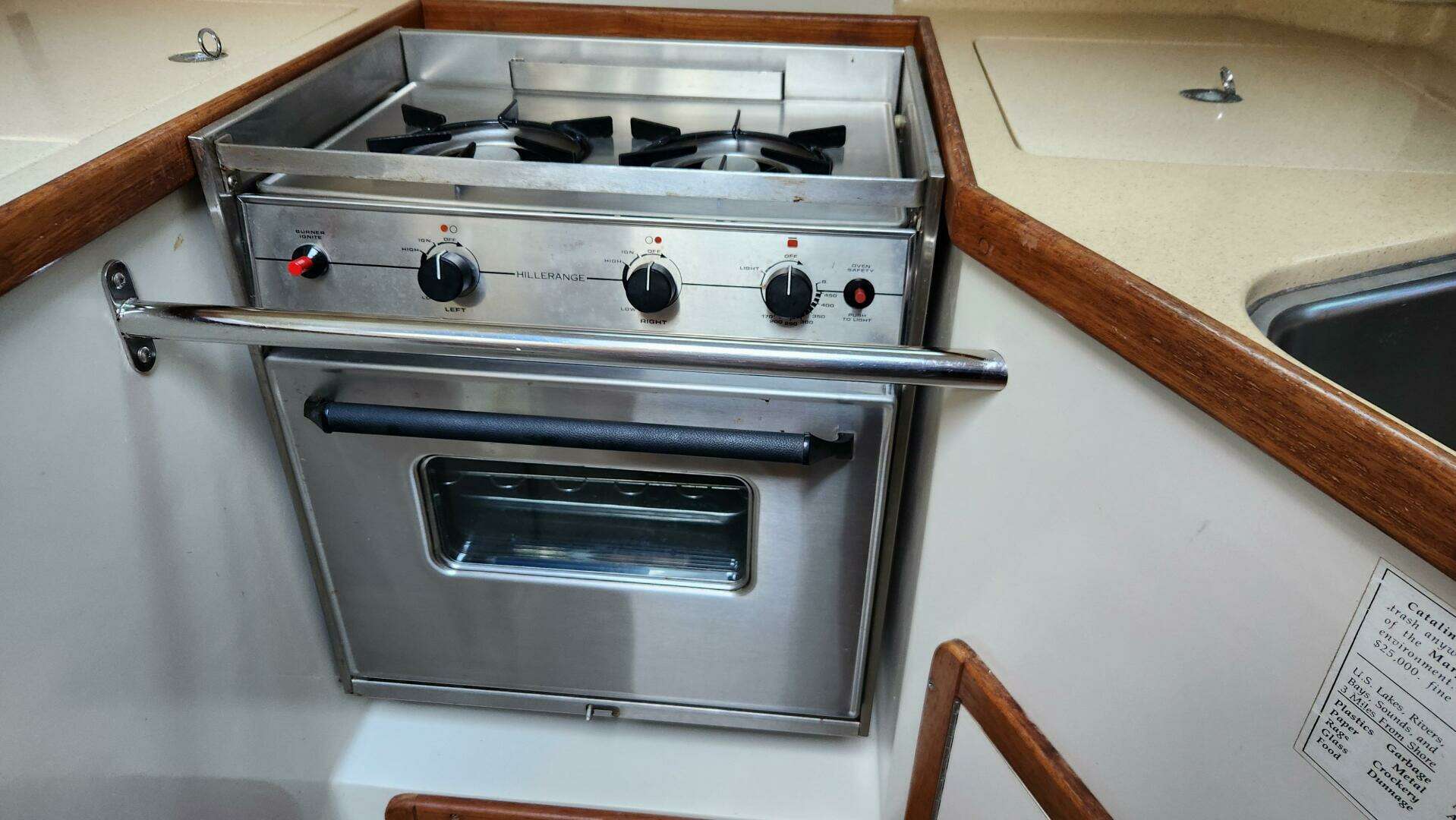 1995 Catalina 320 - Image 24