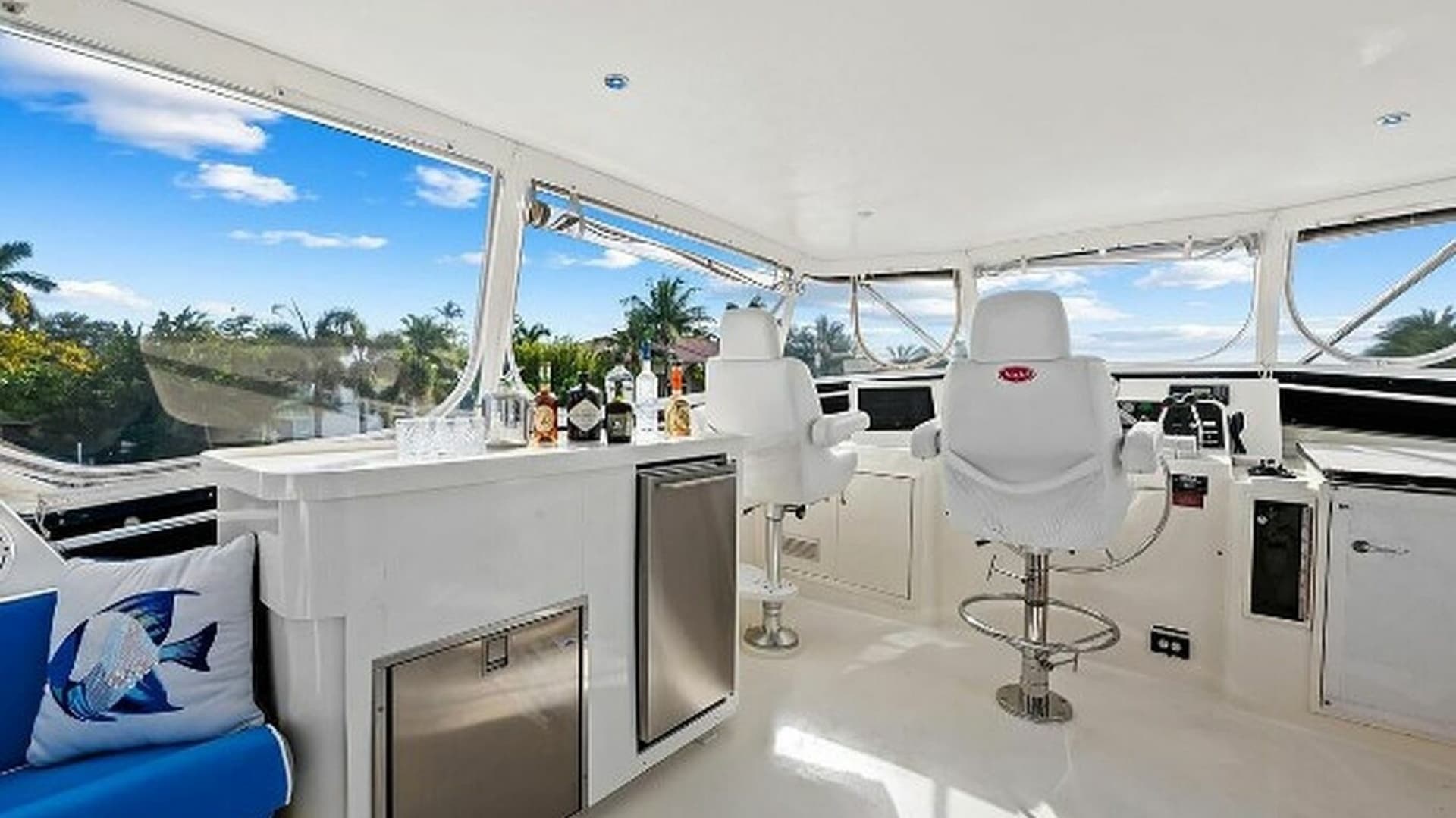 1989 Hatteras Motor Yacht - Image 23