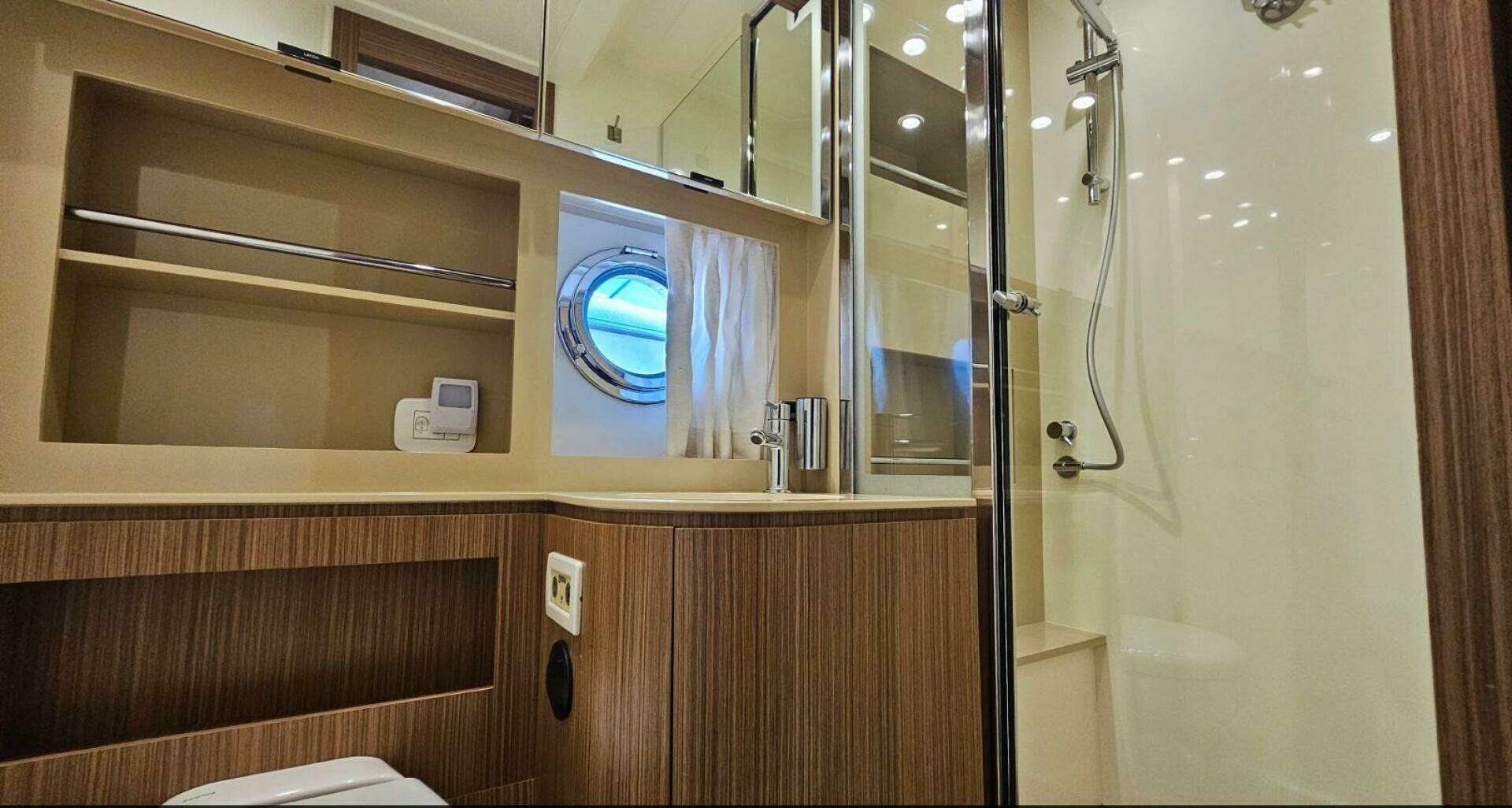 2015 Azimut Atlantis 50 - Image 29