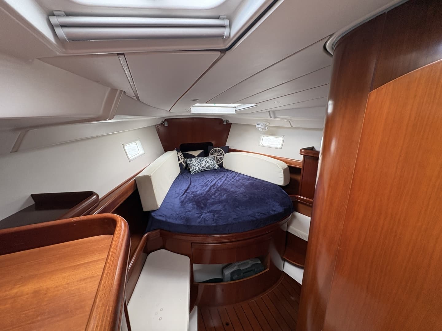 2003 Beneteau 423 - Image 14