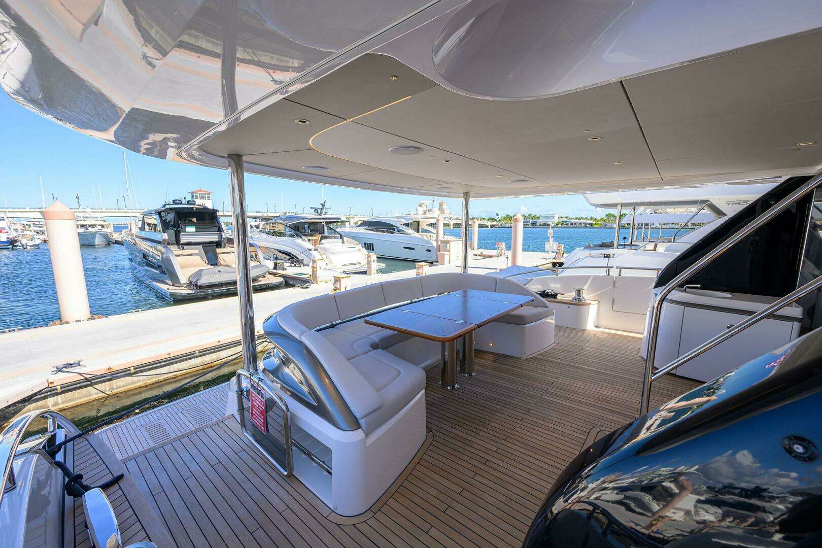 2027 Princess X80 - Image 35