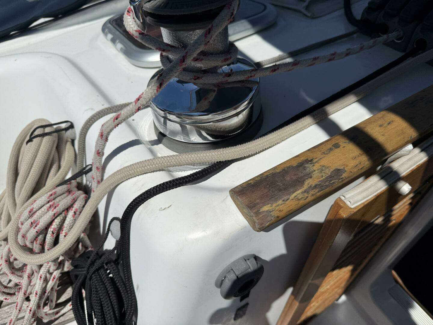 2010 Beneteau Oceanis 43 - Image 23
